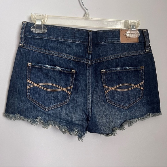 Abercrombie & Fitch Denim Cotton Shorts Frayed Size 25 EUC - Picture 3 of 8